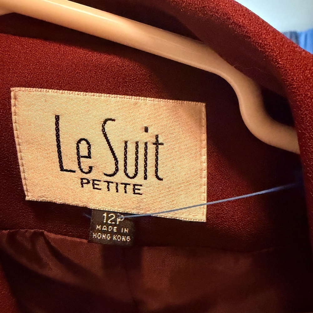 Le Suit Petite Wine-Red Blazer Jacket - Picture 2 of 3